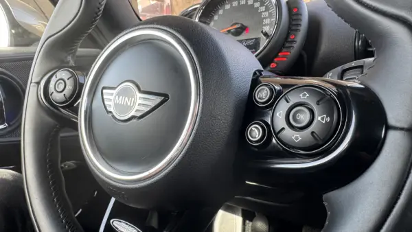 MINI Clubman One D Sport Edition 37