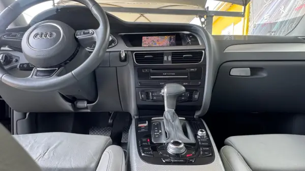 Audi A4 Avant 2.0 TDI multitronic Sport 25