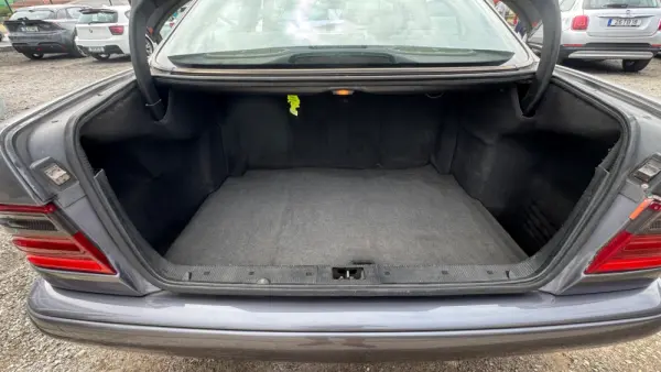 Mercedes-Benz E 220 CDI Classic 18