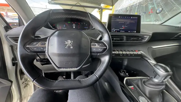 Peugeot 3008 2.0 BlueHDi Allure J18 37