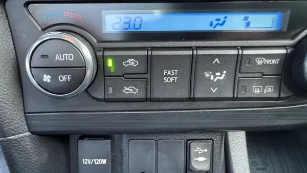 Toyota Auris Touring Sports 1.4 D-4D Active+AC 29