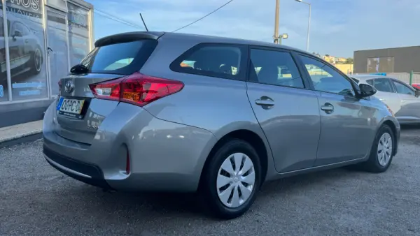 Toyota Auris Touring Sports 1.4 D-4D Active+AC 7