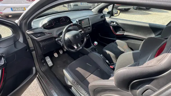 Peugeot 208 1.6 e-THP GTi by Sport 19