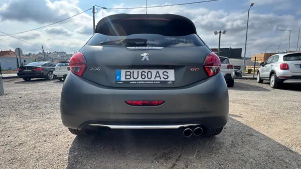 Peugeot 208 1.6 e-THP GTi by Sport 10