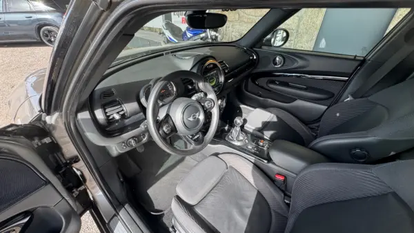 MINI Clubman One D Sport Edition 41