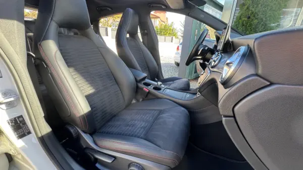 Mercedes-Benz CLA 220 (CDI) d 7G-DCT AMG Line 51