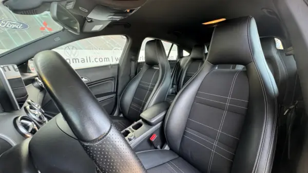Mercedes-Benz CLA 200 d Shooting Brake Urban 27