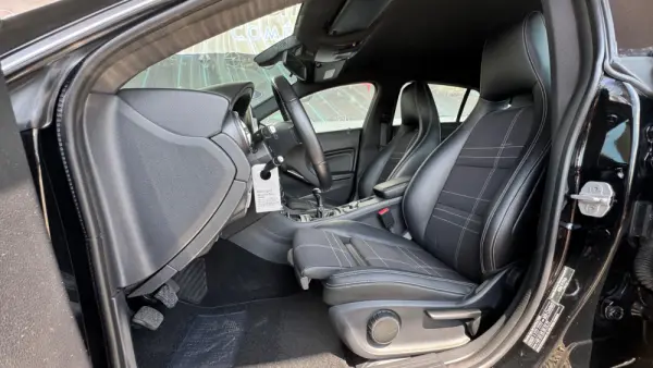 Mercedes-Benz CLA 200 d Shooting Brake Urban 20