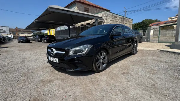 Mercedes-Benz CLA 200 d Shooting Brake Urban 2
