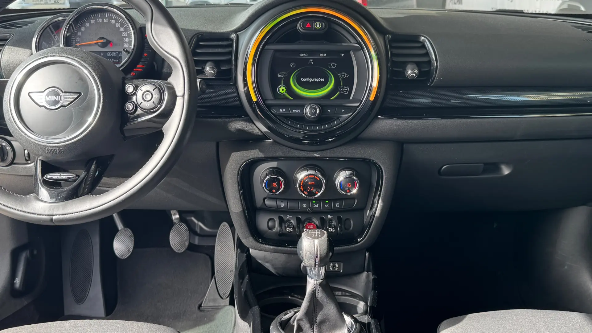 MINI Clubman One D Sport Edition 44