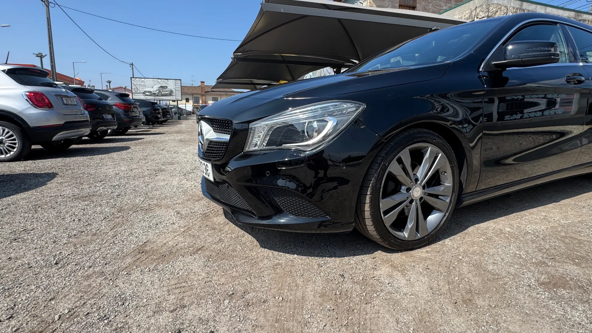 Mercedes-Benz CLA 200 d Shooting Brake Urban 4
