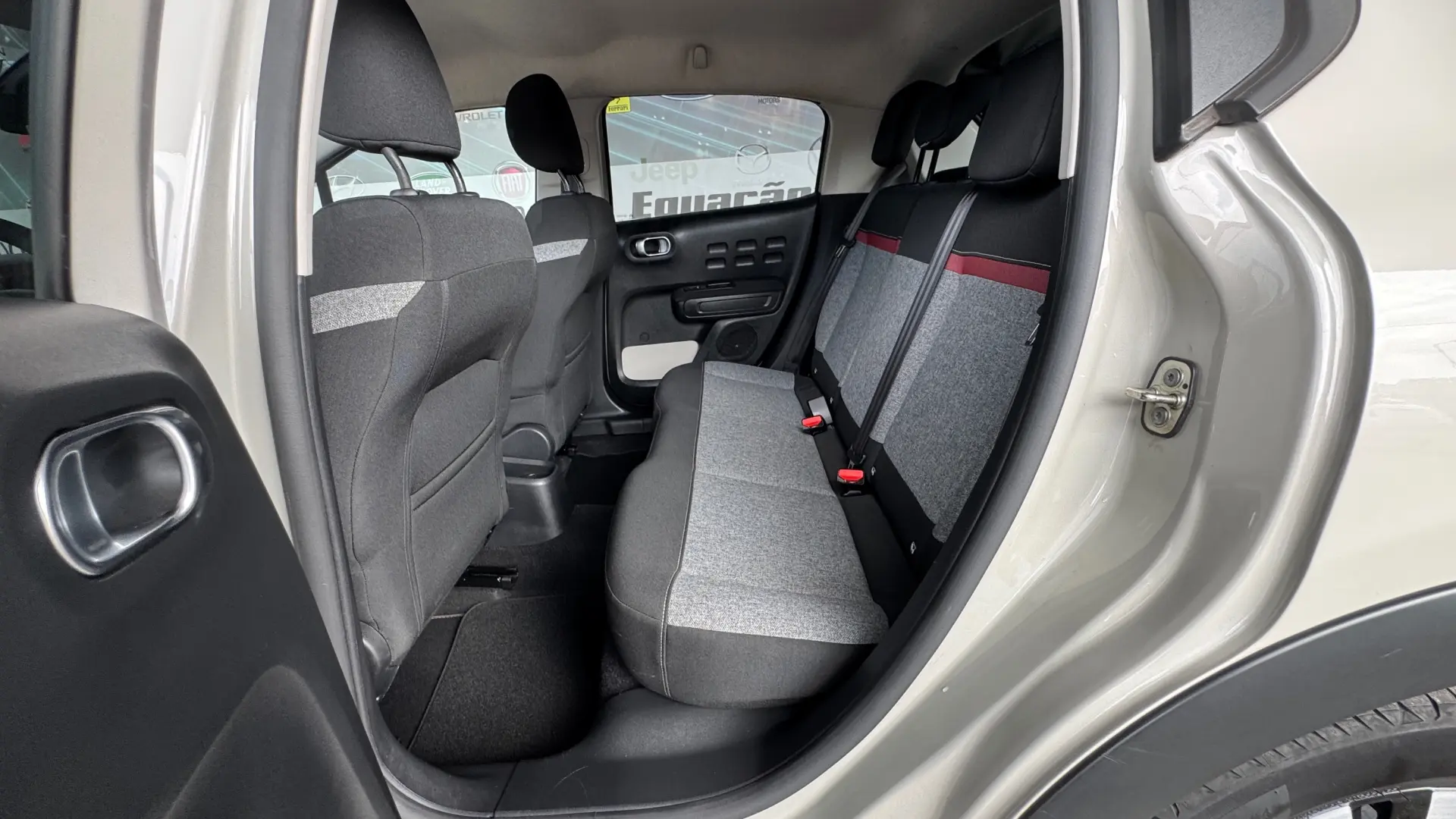 Citroen C3 1.2 PureTech C-Series 17