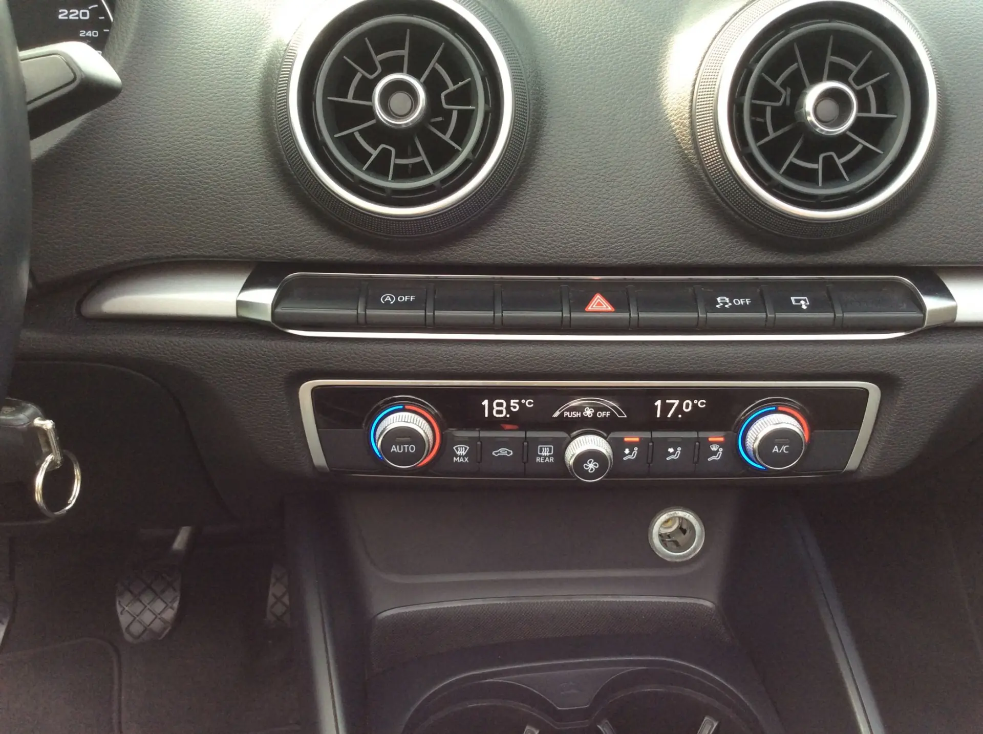 Audi A3 Cabrio 1.6 TDI Sport 29