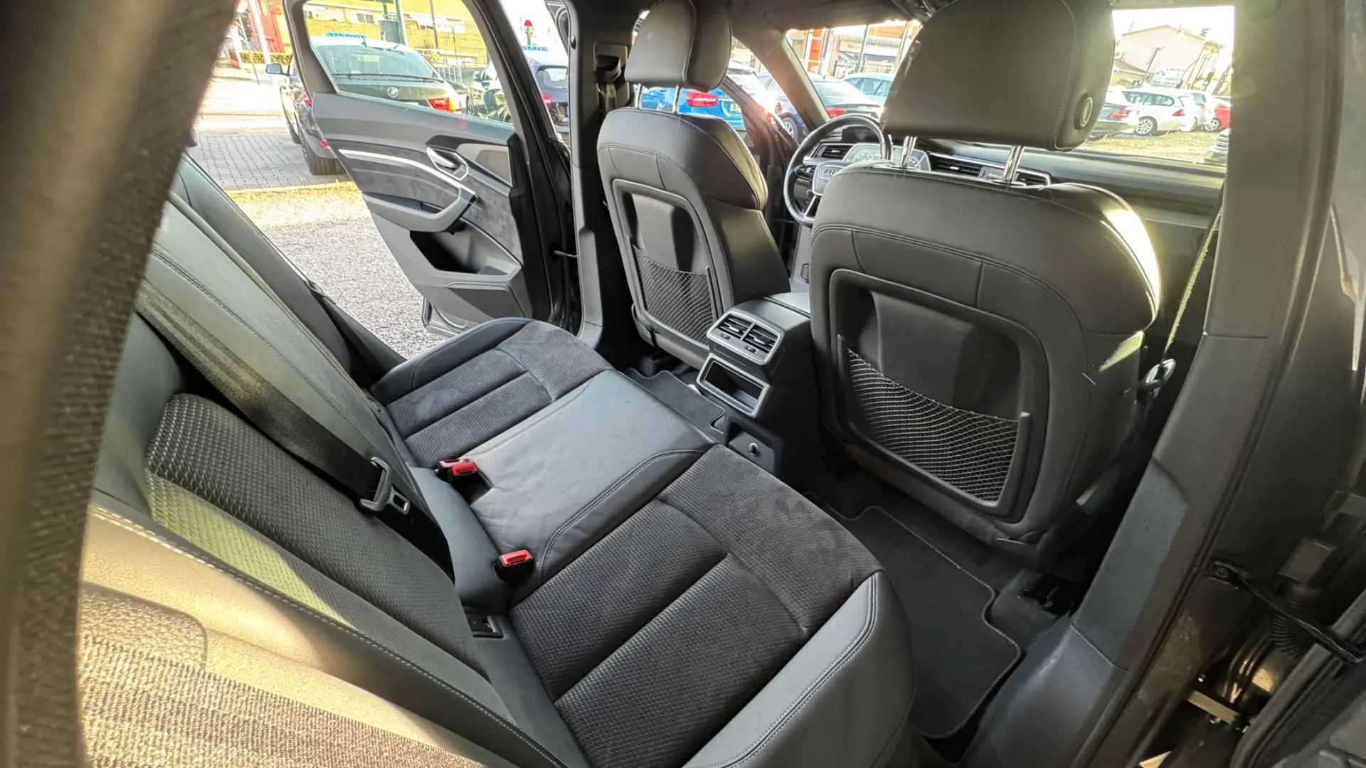 Audi e-tron Sportback 55 quattro S line 22