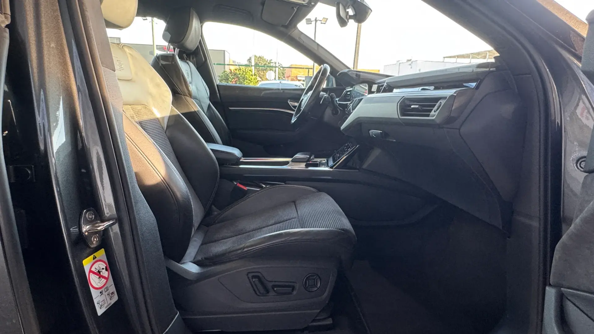 Audi e-tron Sportback 55 quattro S line 54