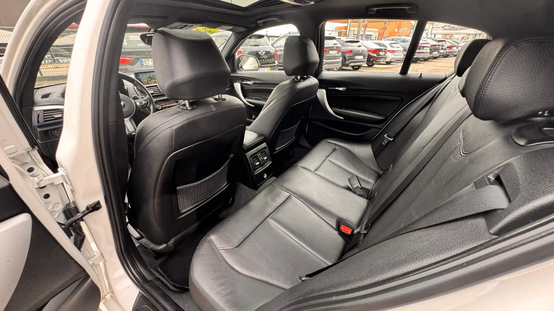 BMW 120 d Pack M Auto 27