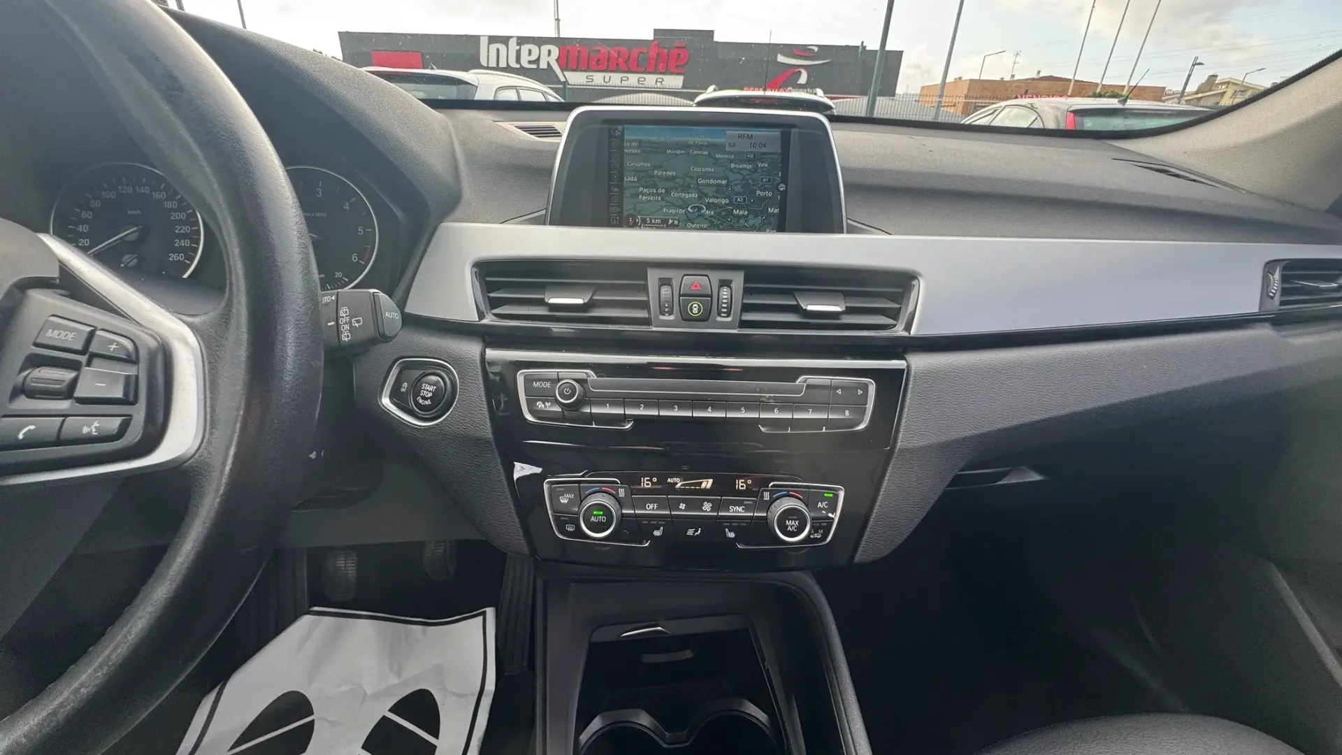 BMW X1 16 d sDrive Line Sport 34