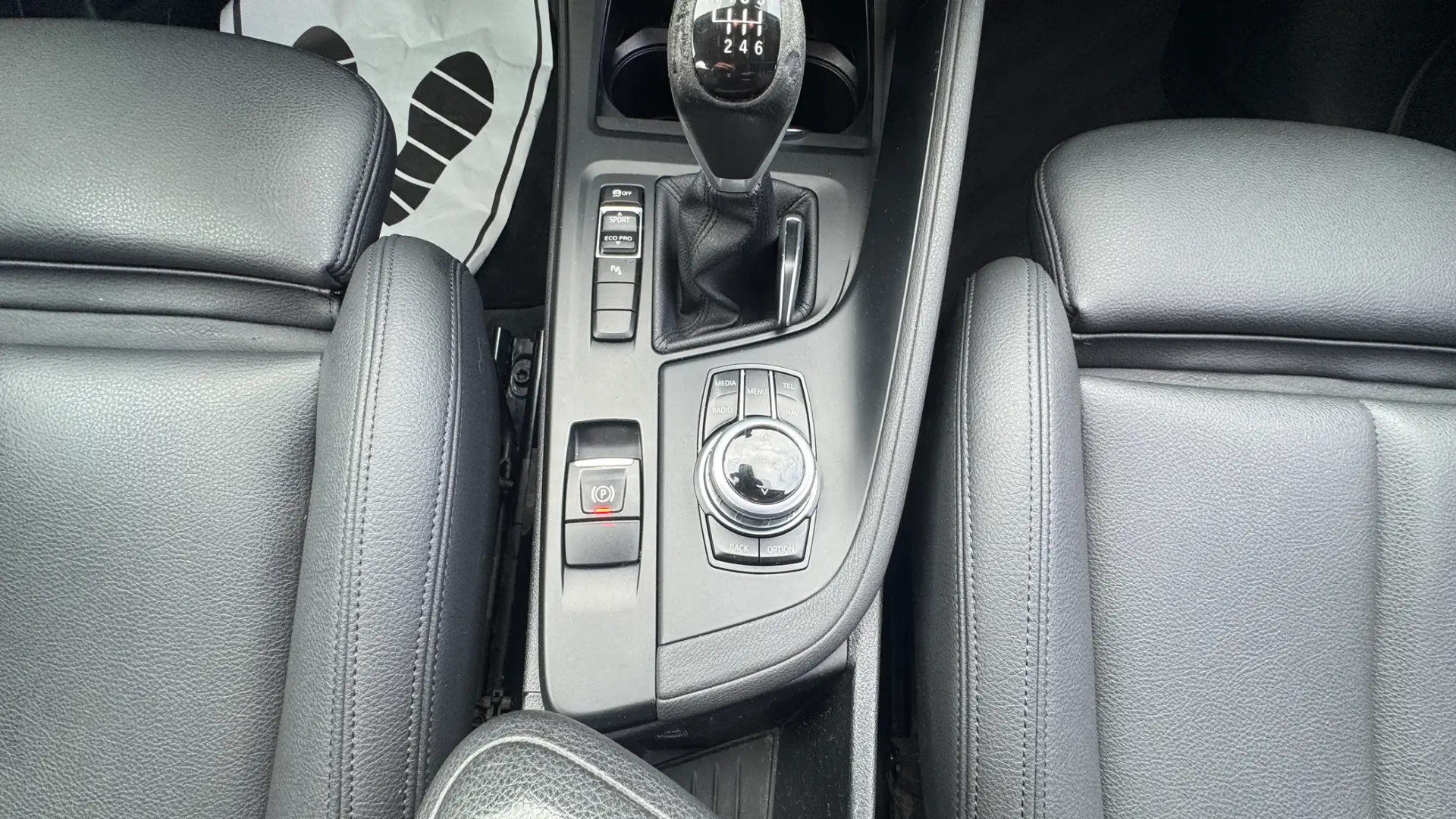 BMW X1 16 d sDrive Line Sport 36