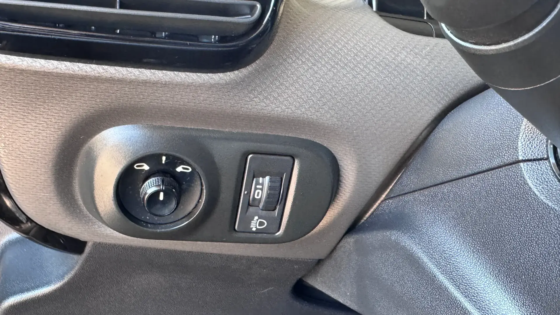 Citroen C4 Cactus 1.2 PureTech Rip Curl 20