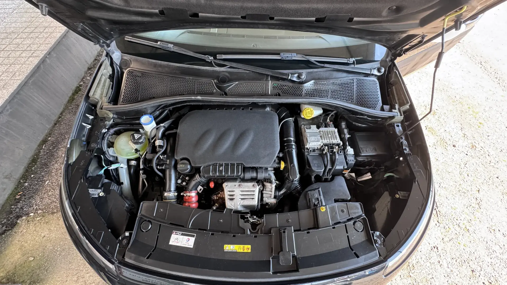 Citroen C4 Cactus 1.2 PureTech Rip Curl 23