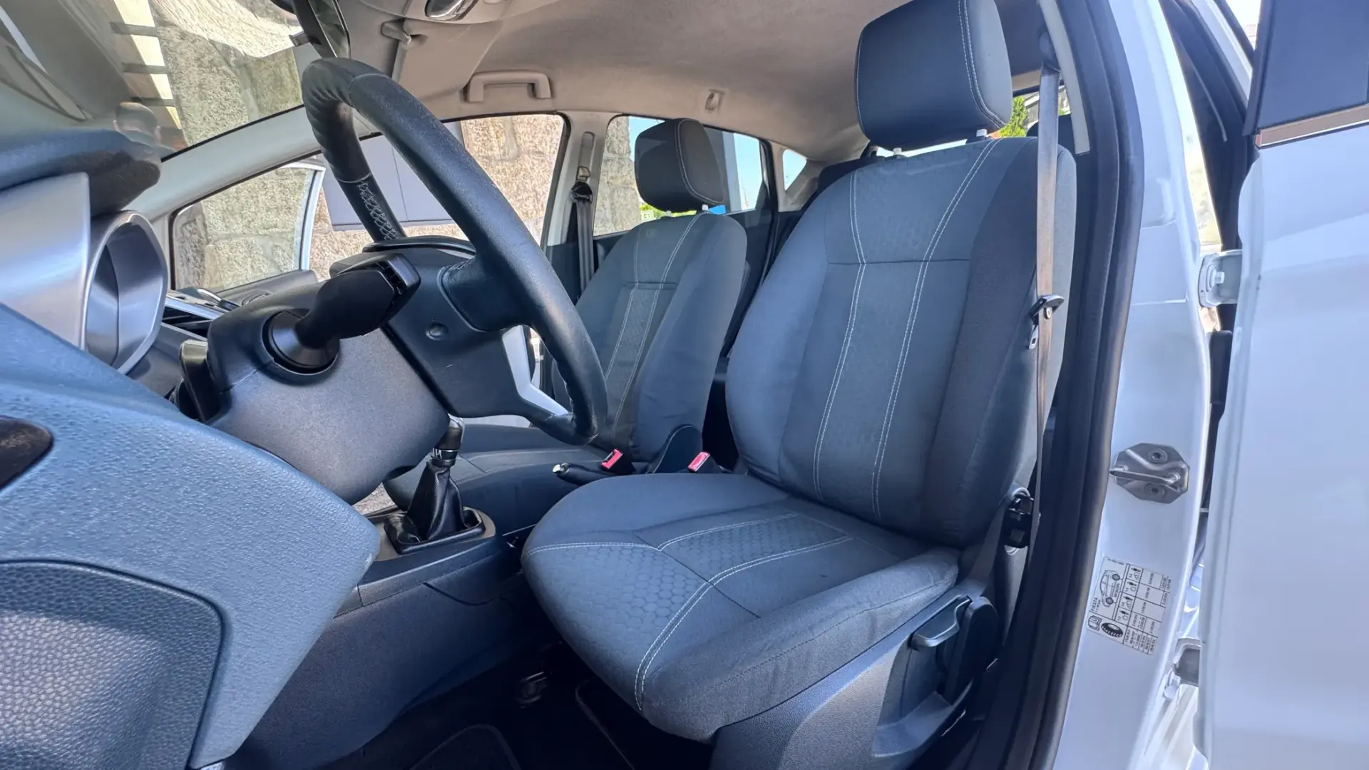 Ford Fiesta 1.4 TDCI Titanium 8