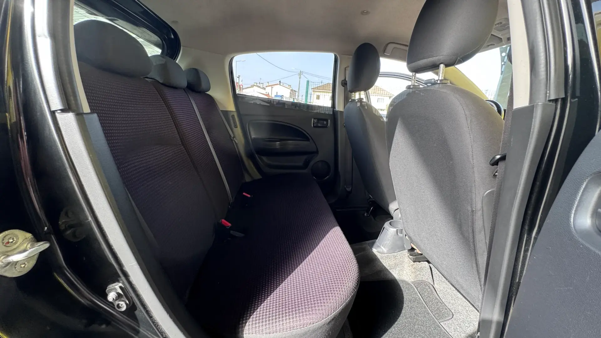Mitsubishi Space Star 1.2 Intense Connect Edition 21