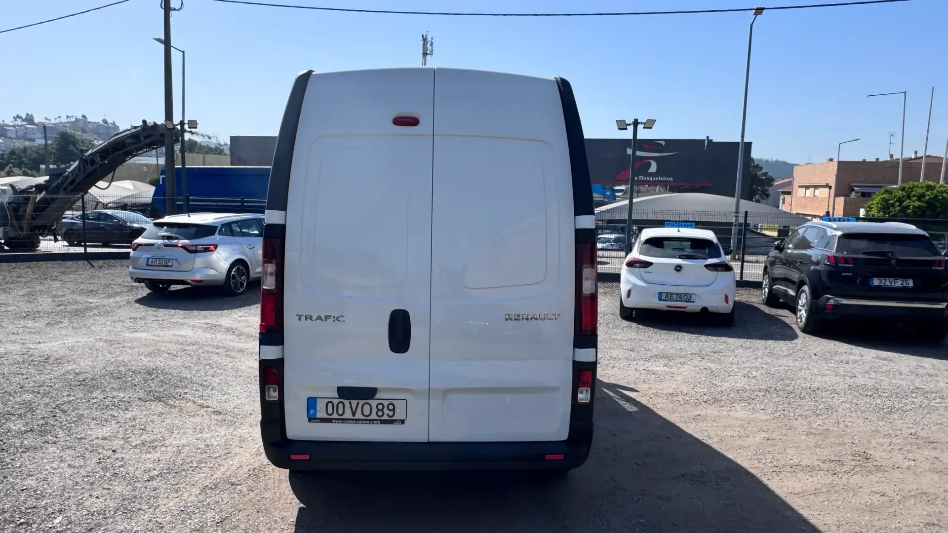 Renault Trafic 1.6 dCi L2H1 1.2T SS 8