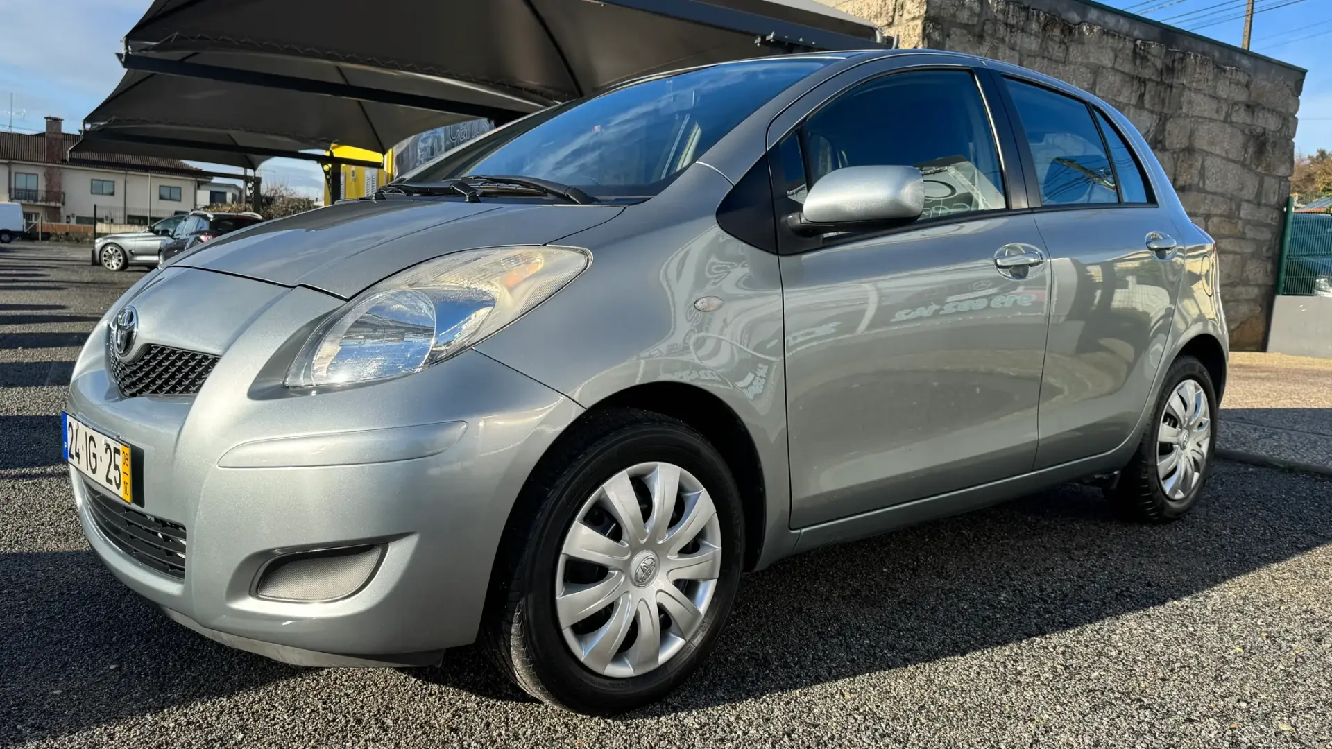 Toyota Yaris 1.0 VVT-i Comfort+AC 1