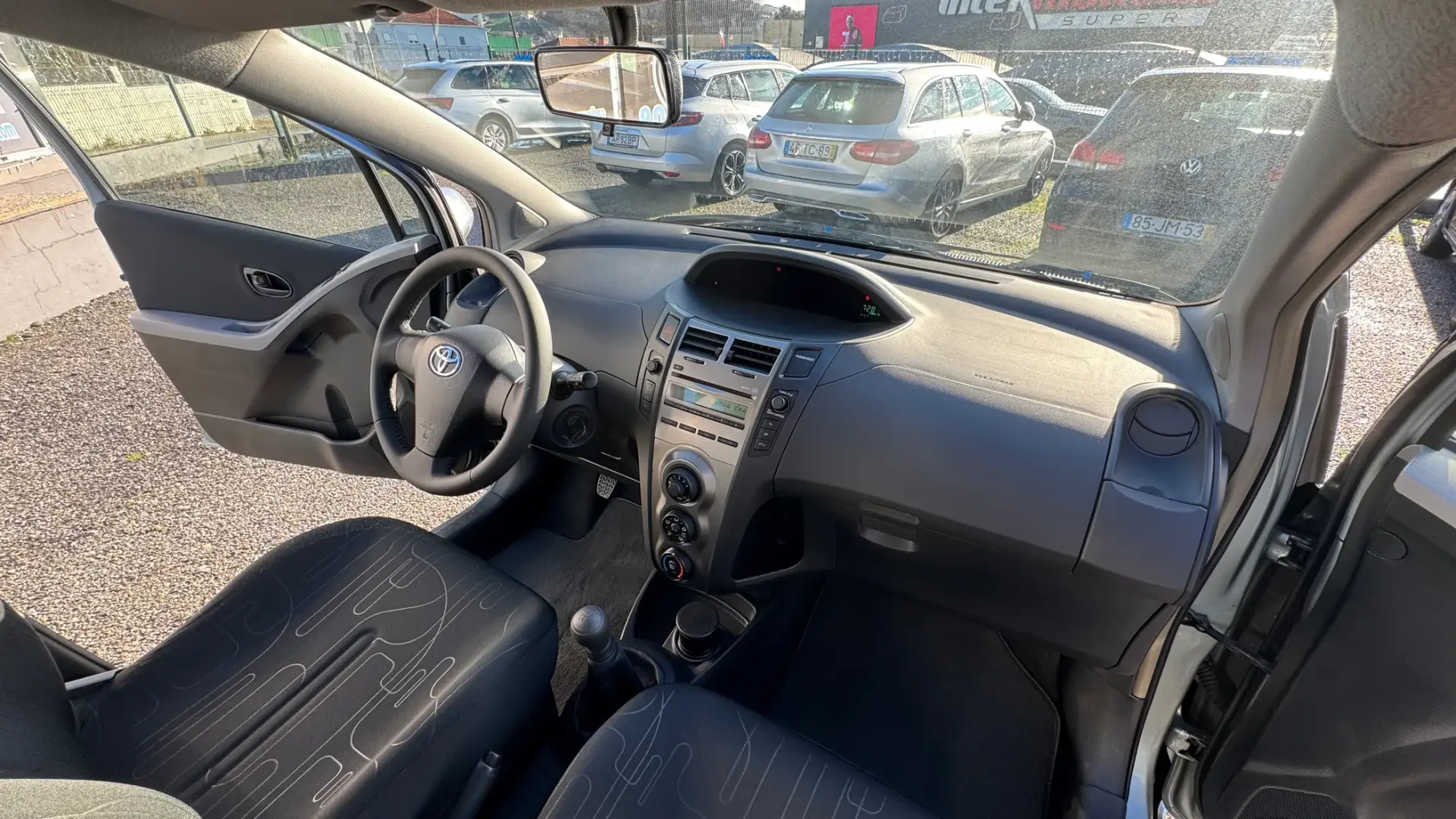 Toyota Yaris 1.0 VVT-i Comfort+AC 21