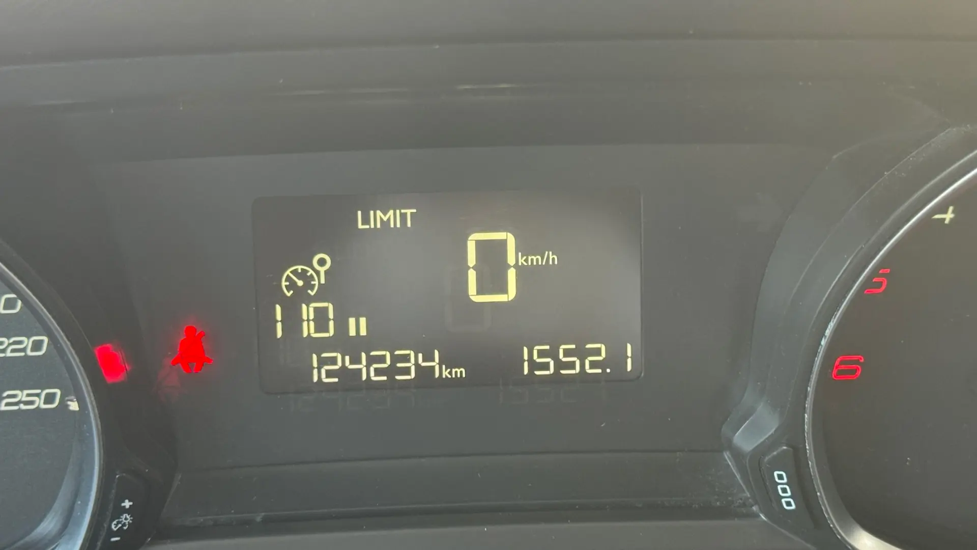 Peugeot 308 SW 1.5 BlueHDi Style 8