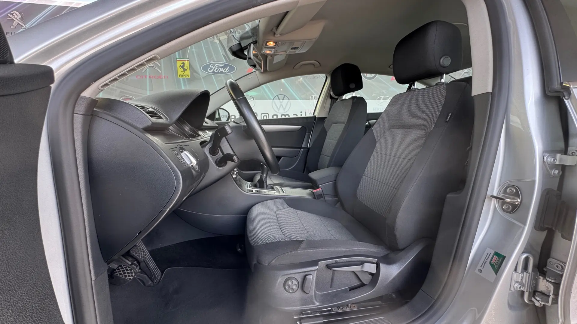 Volkswagen Passat 1.6 TDI BlueMotion 14