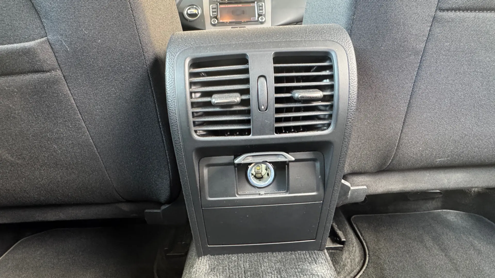 Volkswagen Passat 1.6 TDI BlueMotion 46