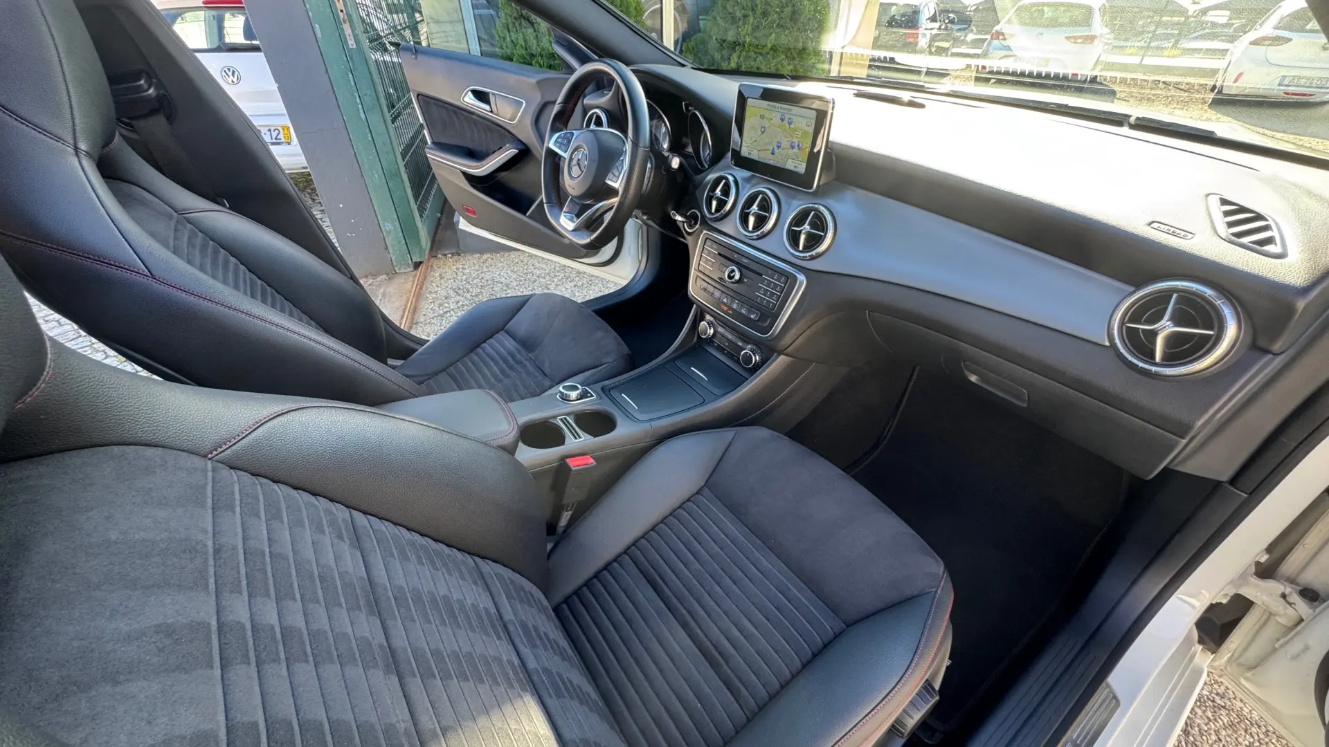 Mercedes-Benz CLA 220 (CDI) d 7G-DCT AMG Line 52