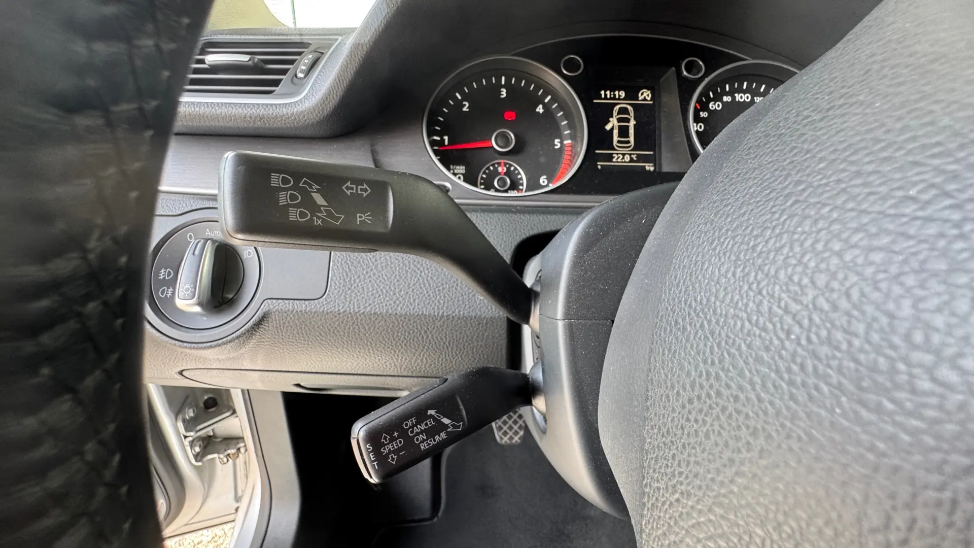 Volkswagen Passat 1.6 TDI BlueMotion 17
