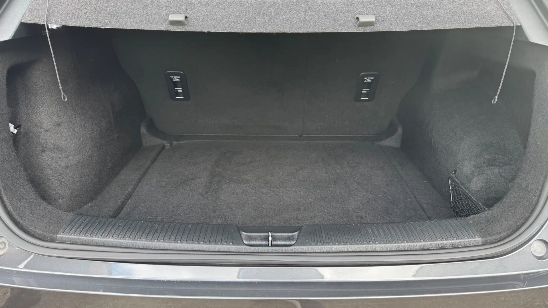 MG MG4 51 kWh Standard 44