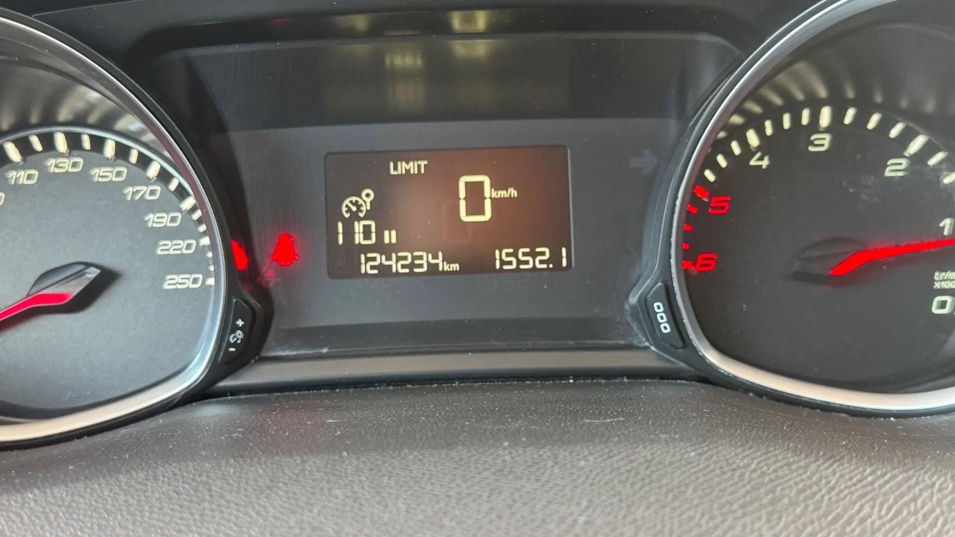 Peugeot 308 SW 1.5 BlueHDi Style 11