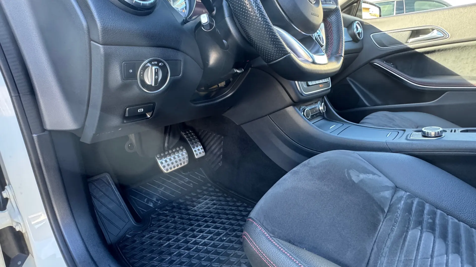 Mercedes-Benz CLA 220 (CDI) d 7G-DCT AMG Line 25