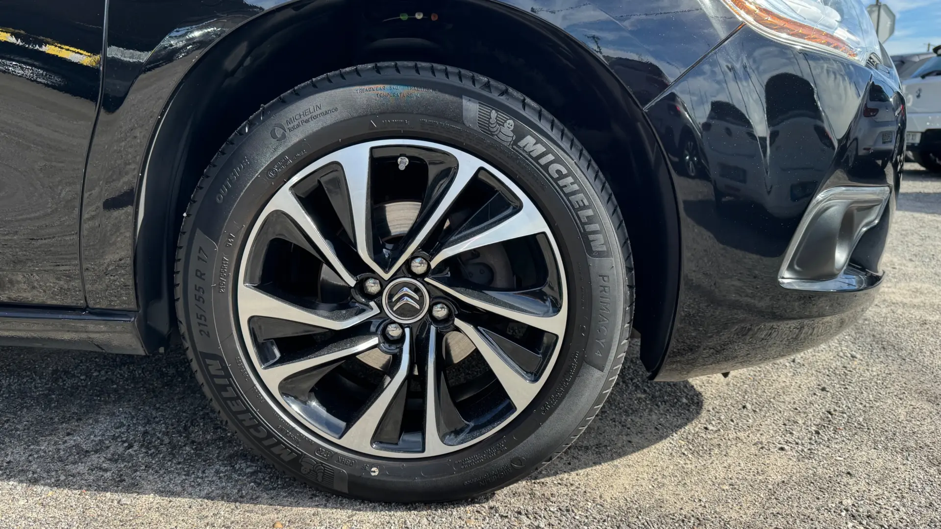 Citroen DS4 1.6 e-HDi So Chic 6