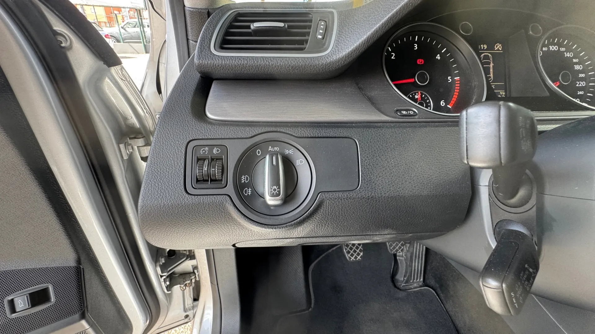 Volkswagen Passat 1.6 TDI BlueMotion 18