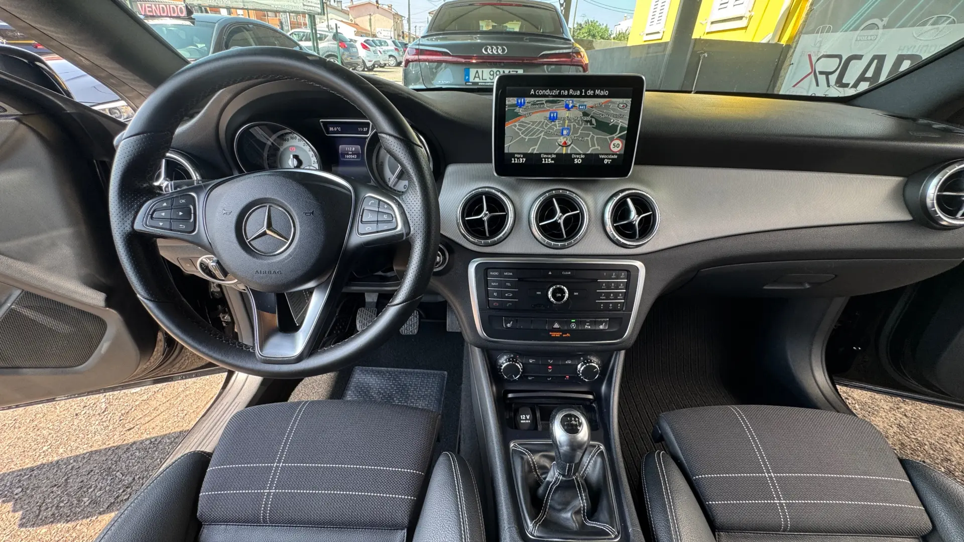 Mercedes-Benz CLA 200 d Shooting Brake Urban 44