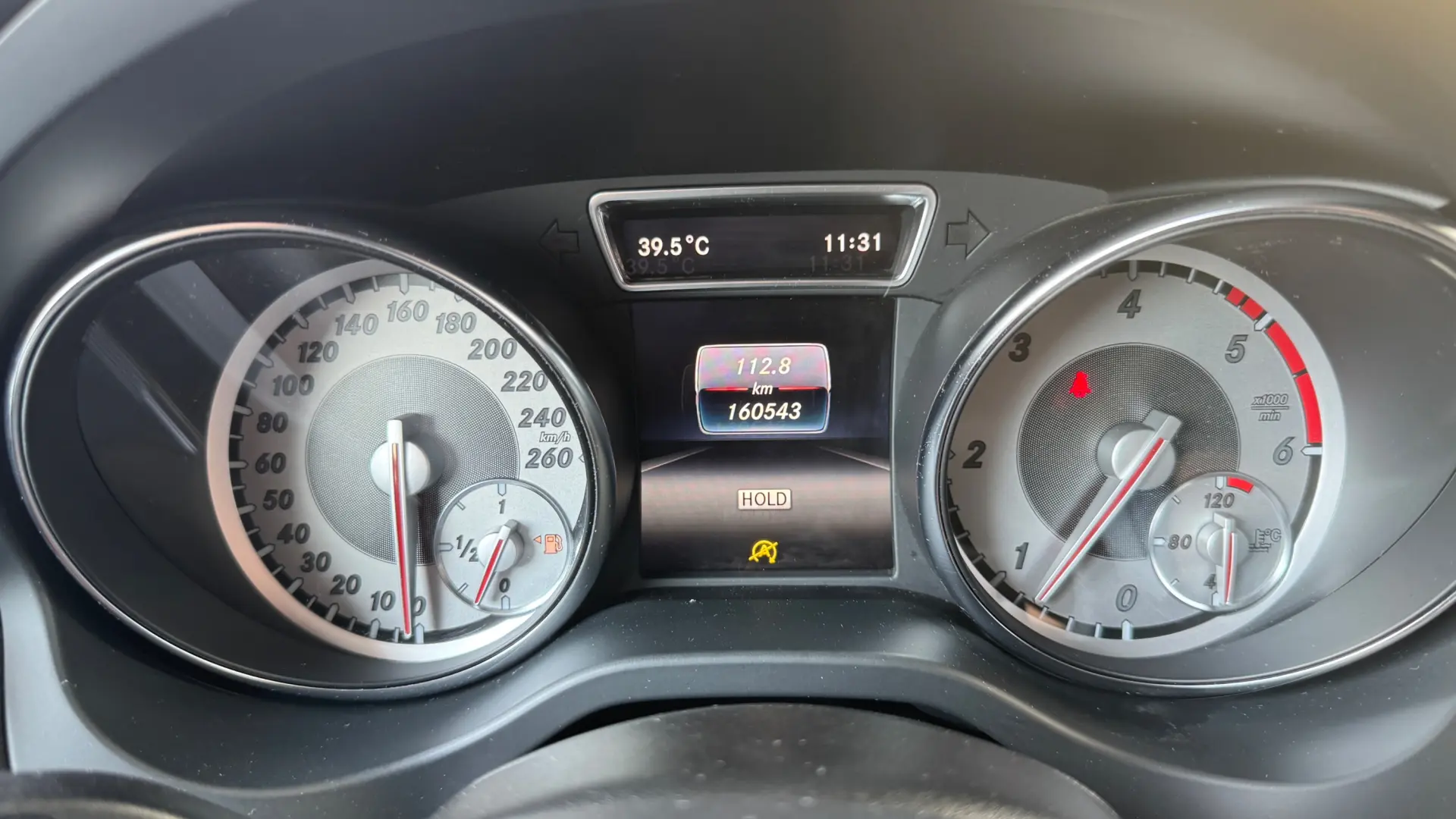 Mercedes-Benz CLA 200 d Shooting Brake Urban 17