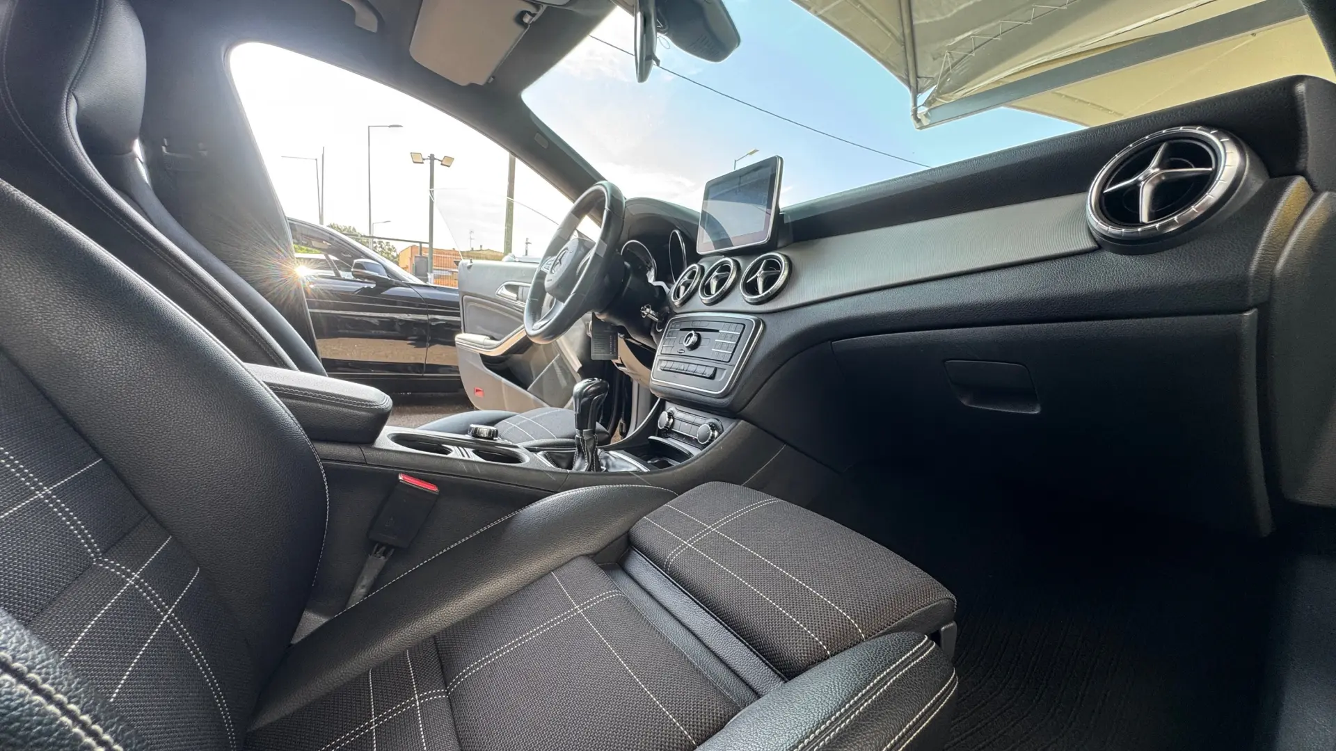Mercedes-Benz CLA 200 d Shooting Brake Urban 39