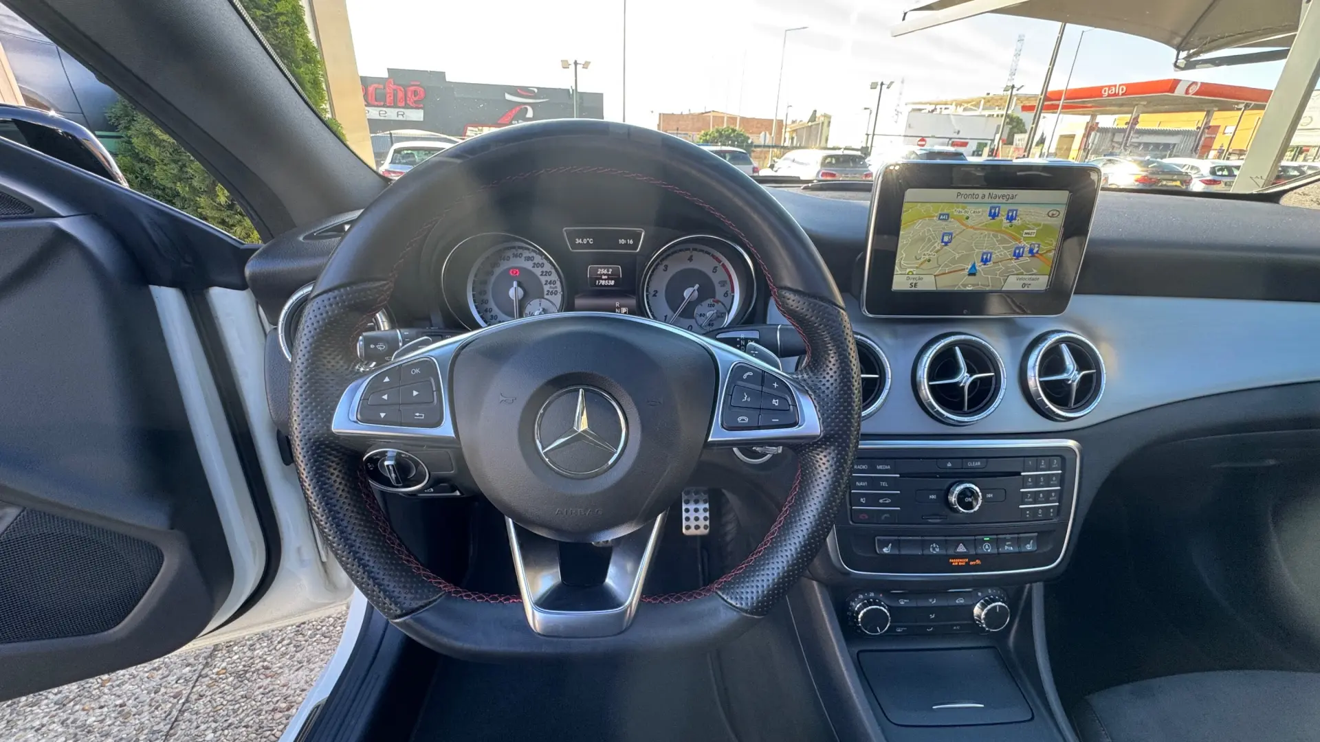 Mercedes-Benz CLA 220 (CDI) d 7G-DCT AMG Line 33