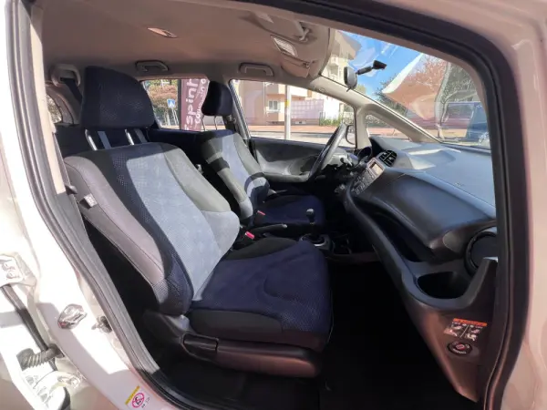 Honda Jazz 1.2 i-VTEC Trend J15 6