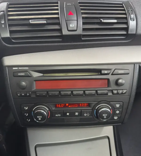 BMW 116 i 9