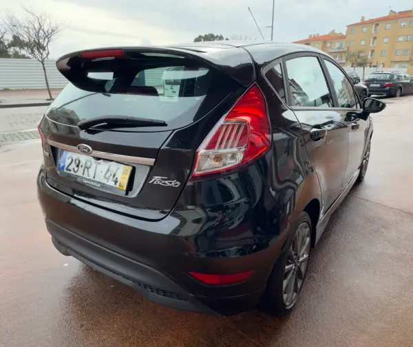 Ford Fiesta 1.0 EcoBoost ST-Line Black Edition 2