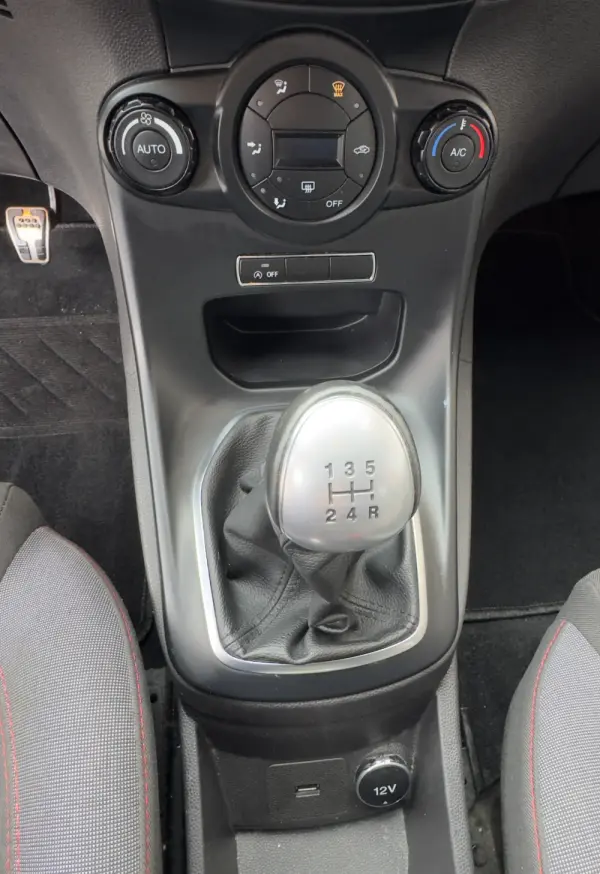 Ford Fiesta 1.0 EcoBoost ST-Line Black Edition 5
