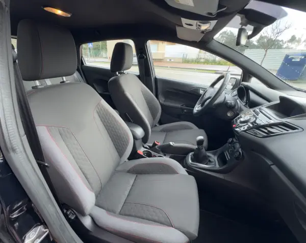 Ford Fiesta 1.0 EcoBoost ST-Line Black Edition 13