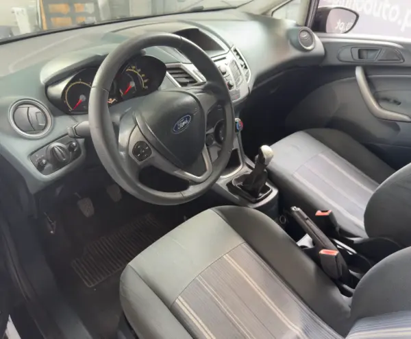 Ford Fiesta 1.25 Trend 6