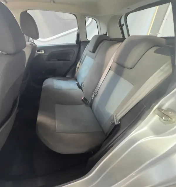 Ford Fiesta 1.25 Ghia 7